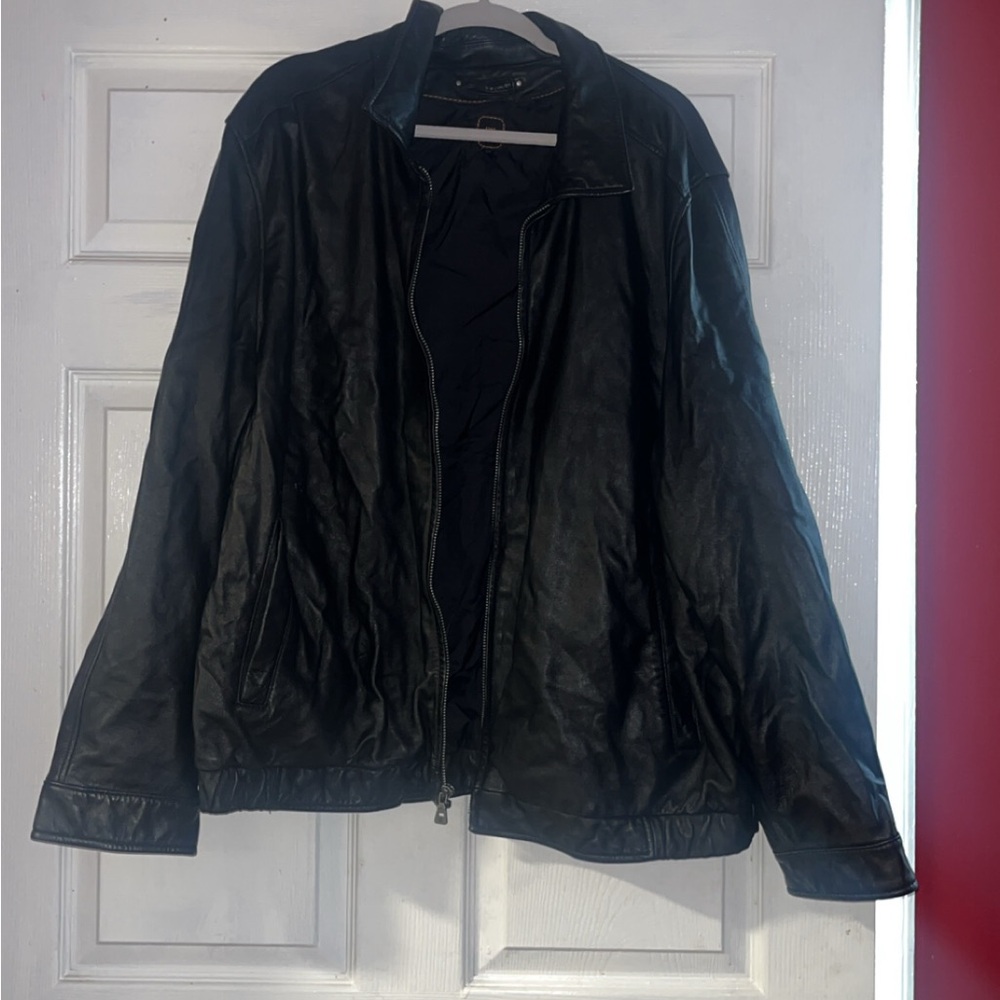 Men's Classic Black Leather Jacket